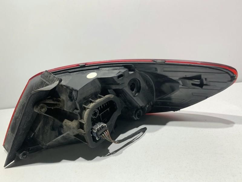 Stop stanga aripa Volkswagen Passat CC facelift 3C8945207M