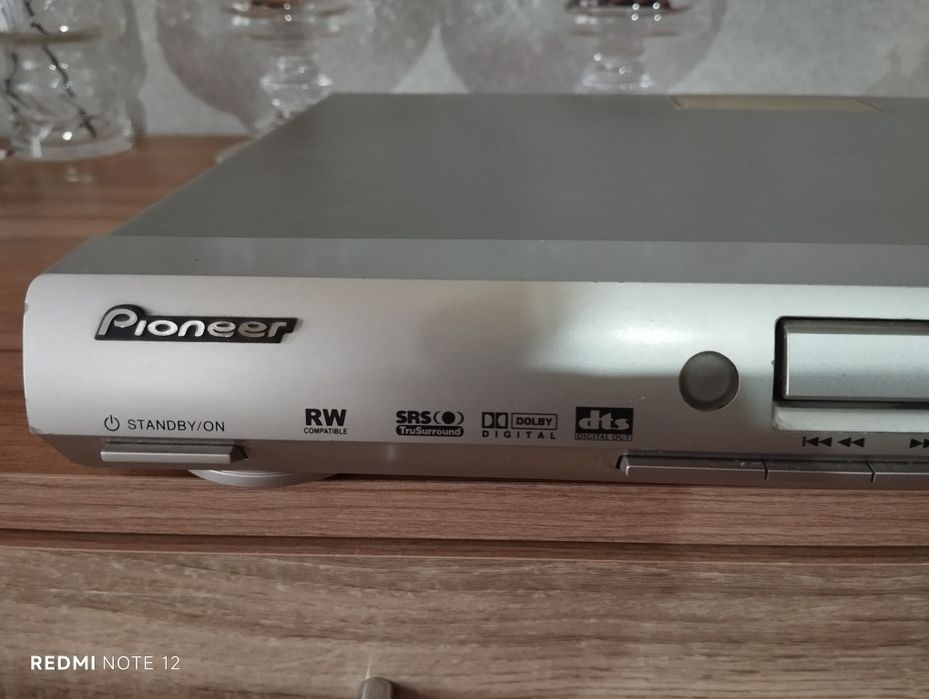 Pioneer dvd player сотилади