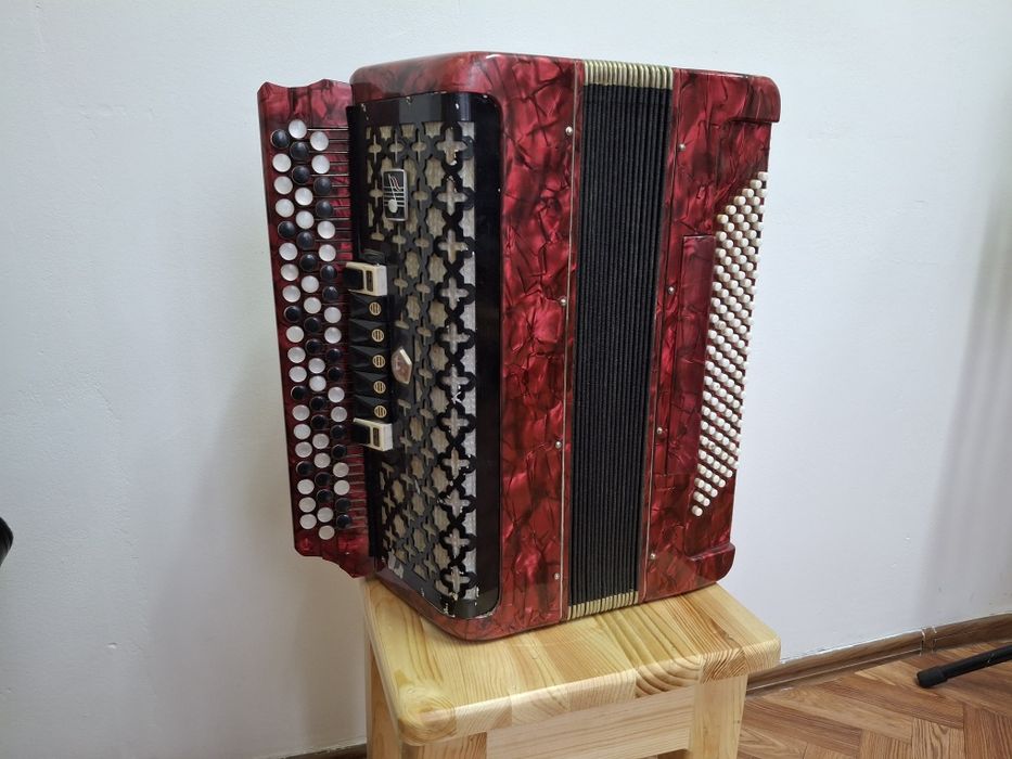 Баяны Аккордеоны