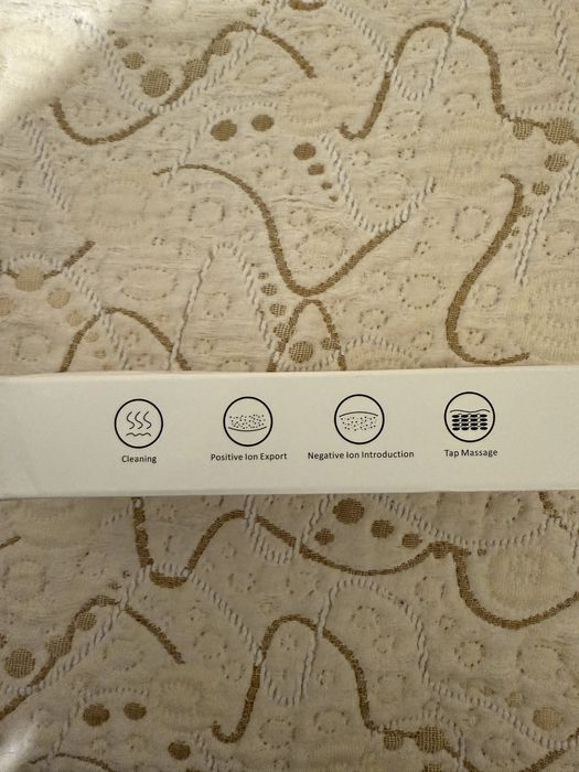 Уред за почистване на лице