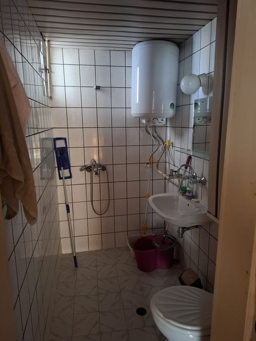 Дава се под наем Двустаен апартамент в Казанлък - 70 кв.м за 114750 € - Снимка #9