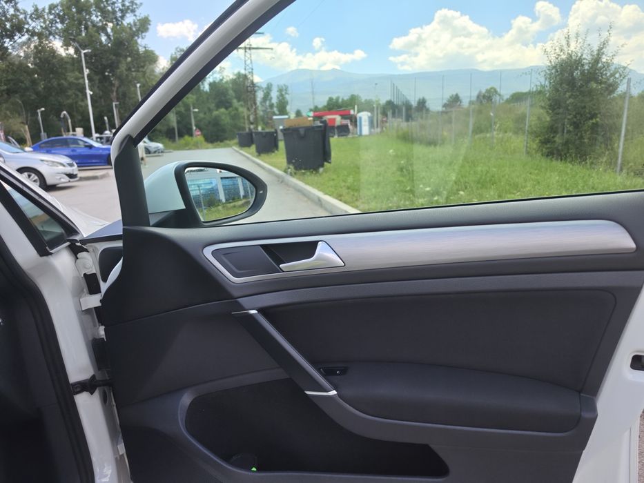 VW Голф 7  1.6 TDI