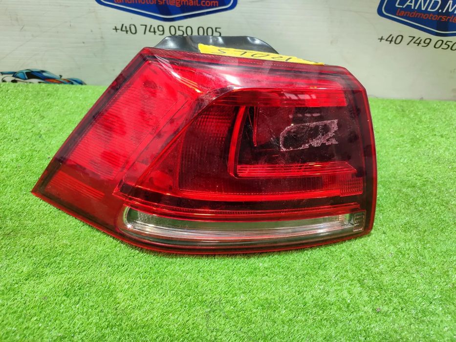 STOP TRIPLA SPATE ARIPA STANGA HALOGEN VW GOLF 7 (5G) HATCHBACK / COD OEM 5G0945095P 2012 – 2017 (4I2)