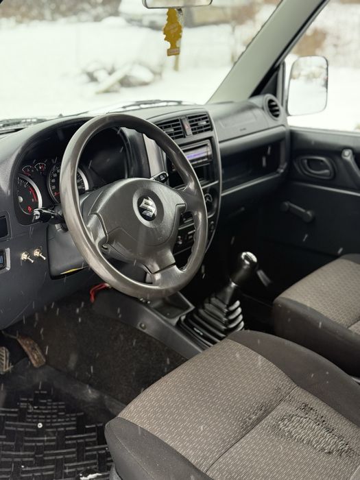 Suzuki Jimny 4x4 / 1.3 / 2006 / Suv / Jeep