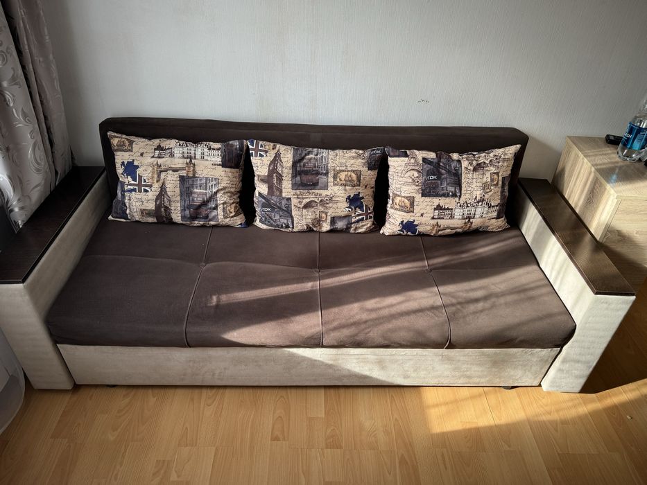 Срочно продам диван
