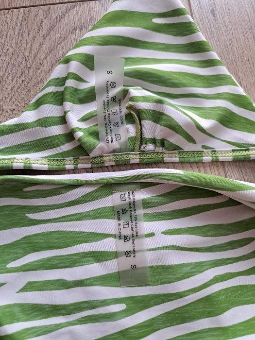 Costum de baie cu talie inalta