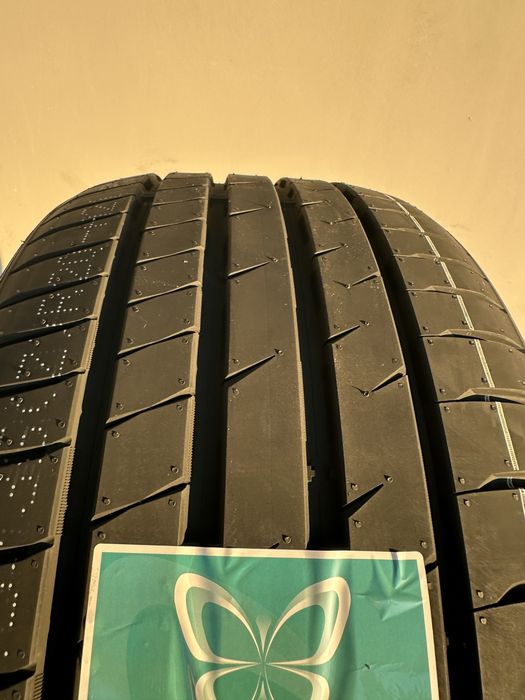 Летен Спорт Пакет RAUFANN FORZAR R4 245/35R20 275/30R20 2453520  2753020 БОРД