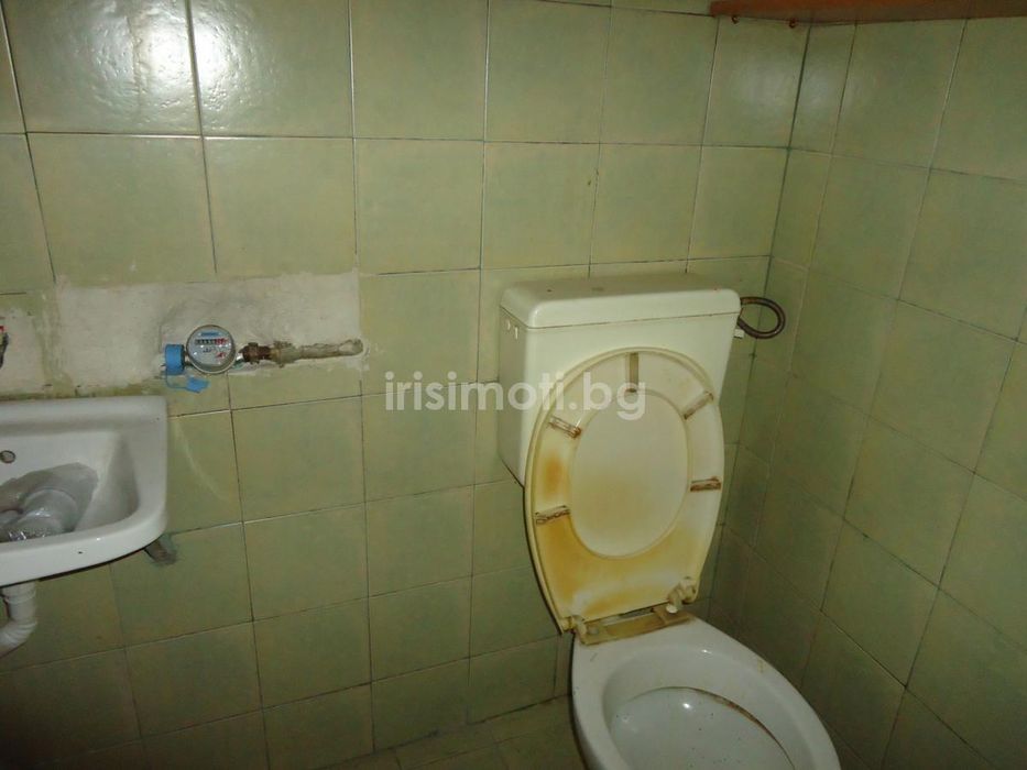Дава се под наем Магазин в София, Център - 16 кв.м за 248.88 € - Снимка #1