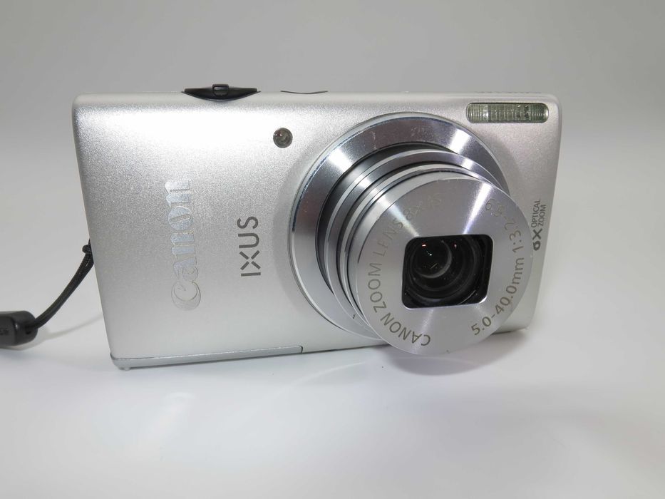 Canon IXUS 125 червен компактен цифров фотоапарат FULL-HD видео, 16 мегапиксела, 5х оптичен зум, дигитална камера уникално състояние като НОВА