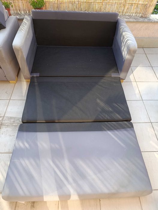 Комплект двуместни, разгъваеми дивани от IKEA