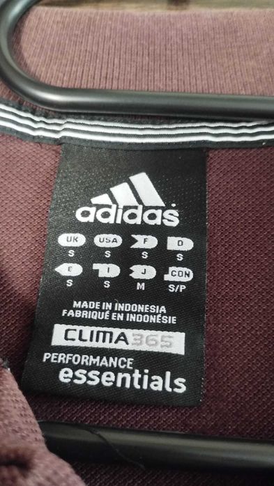 Tricou polo Adidasi