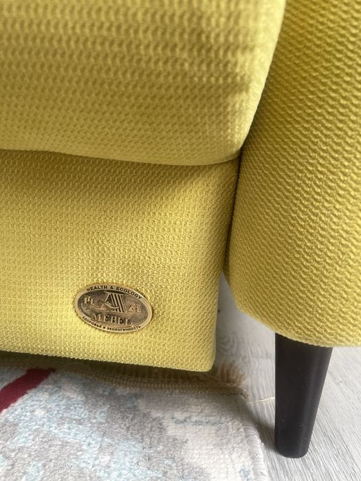 Продам диван в зал / в гостиную