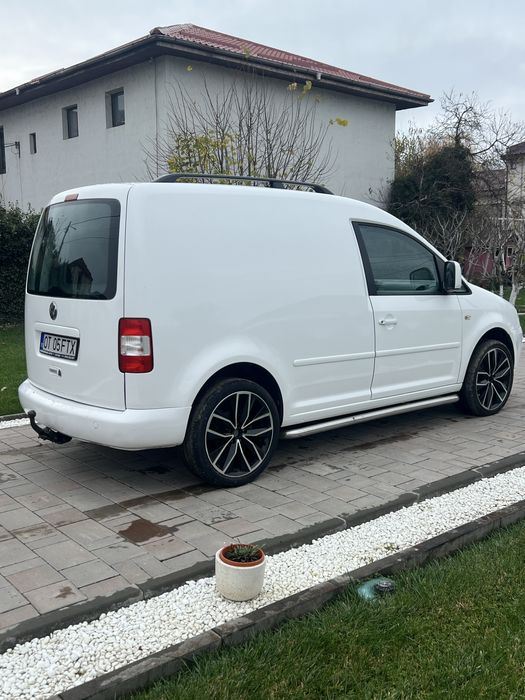 Autoutilitara wv caddy din 2008