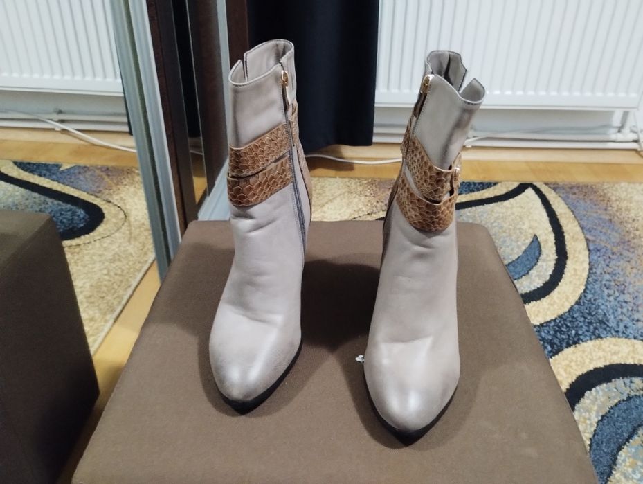 Ghete dama,in stare buna