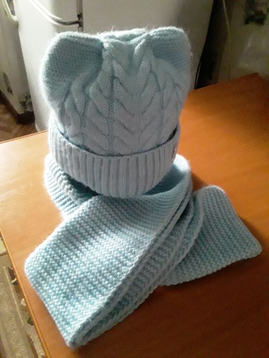 Продам женские шапки