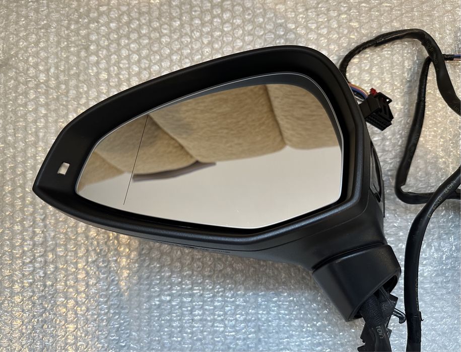 Oglinzi, Oglinda stanga / Oglinda dreapta Audi A4 B9, A5 8W