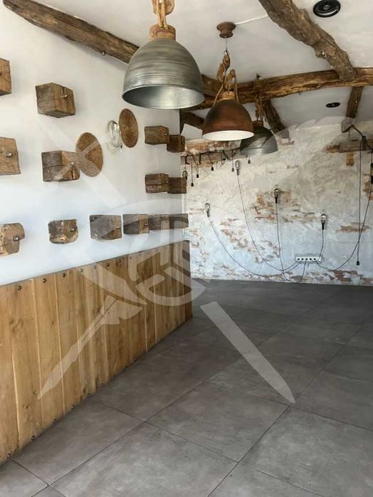 Продава се Магазин в Пловдив, Прослав - 210 кв.м за 1100 €/кв.м - Снимка #1