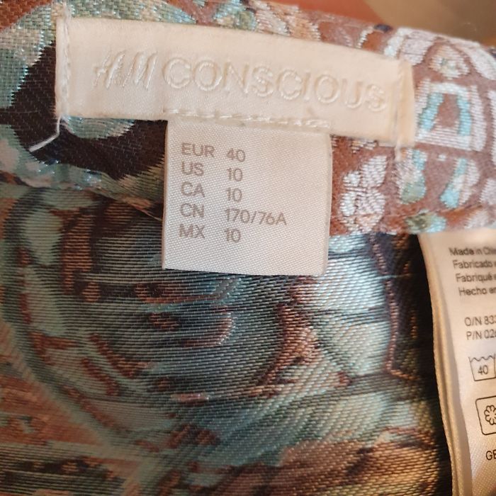 Pantaloni scurti H&M mas 40