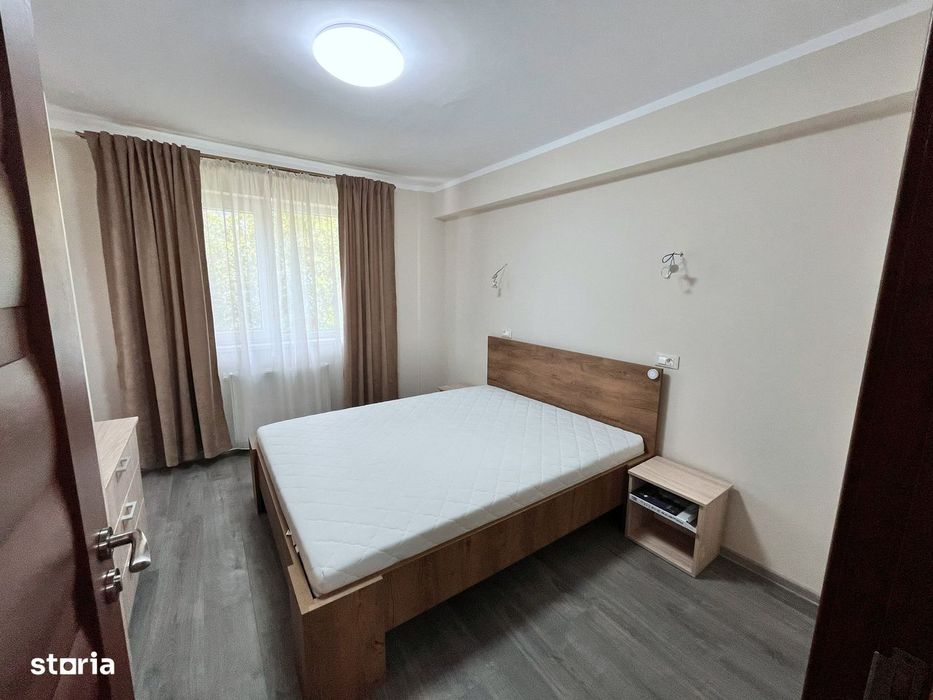Apartament 3 camere renovat complet cu garaj Valea Garboului