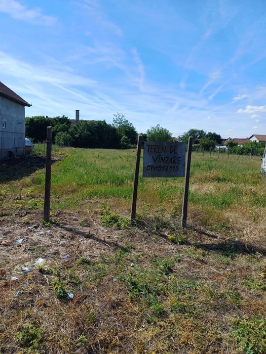 Vând teren intravilan cu suprafața de 1.283 mp in localitatea Galșa, Com. Șiria, Jud. Arad