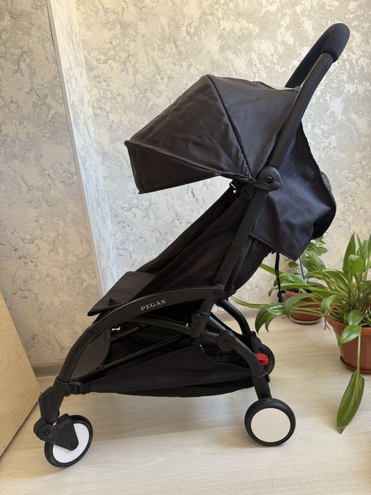 Коляска прогулочная