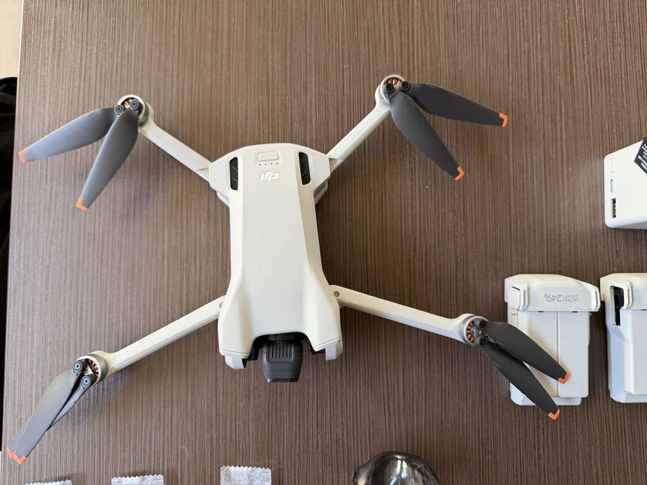DJI Mini 3 Fly More Combo