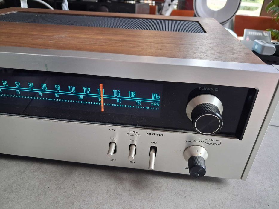 Toshiba ST-500 tuner