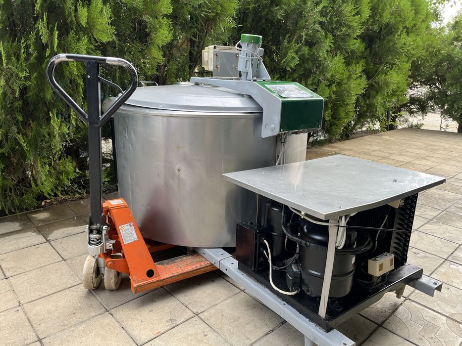 Хладилна вана за мляко