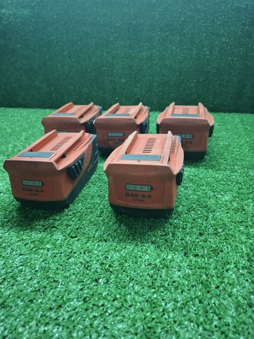 Батерии на Hilti 5,2 ампера.