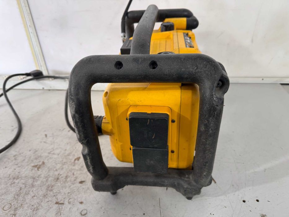 Радио - Dewalt DC013