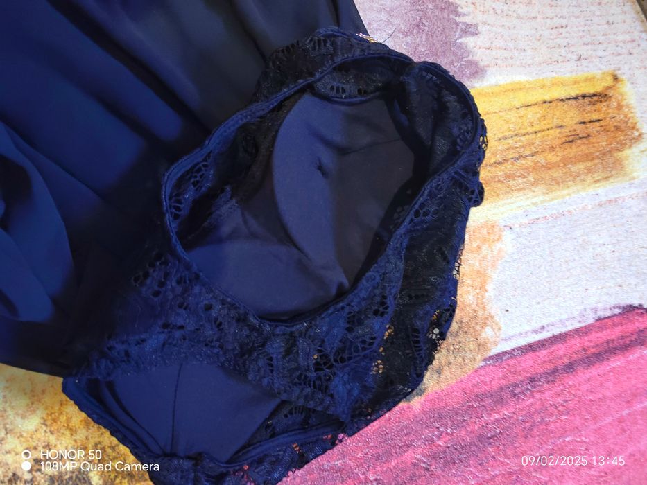 Нови рокли.   ..