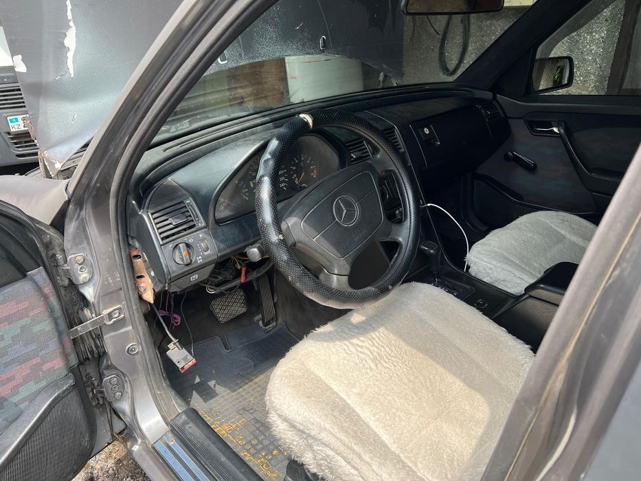 Мерседес w202, C220, 1994г.в