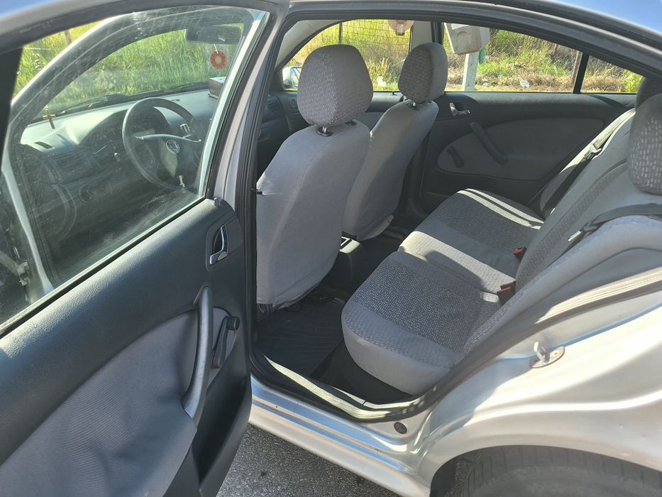 Skoda 0ctavia 1,6 an 2009