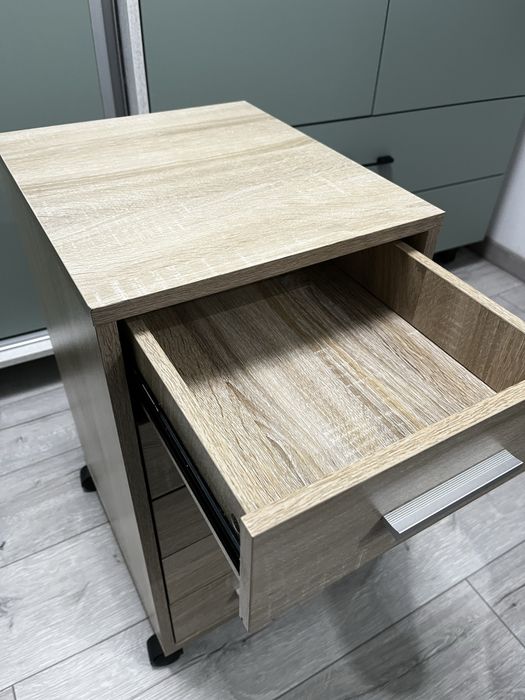 Comoda / dulap de birou cu roti si 5 sertare