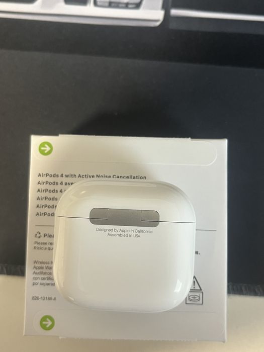 Airpods 4 sigilate