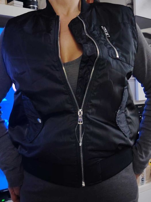 Елек -тип бомбер,