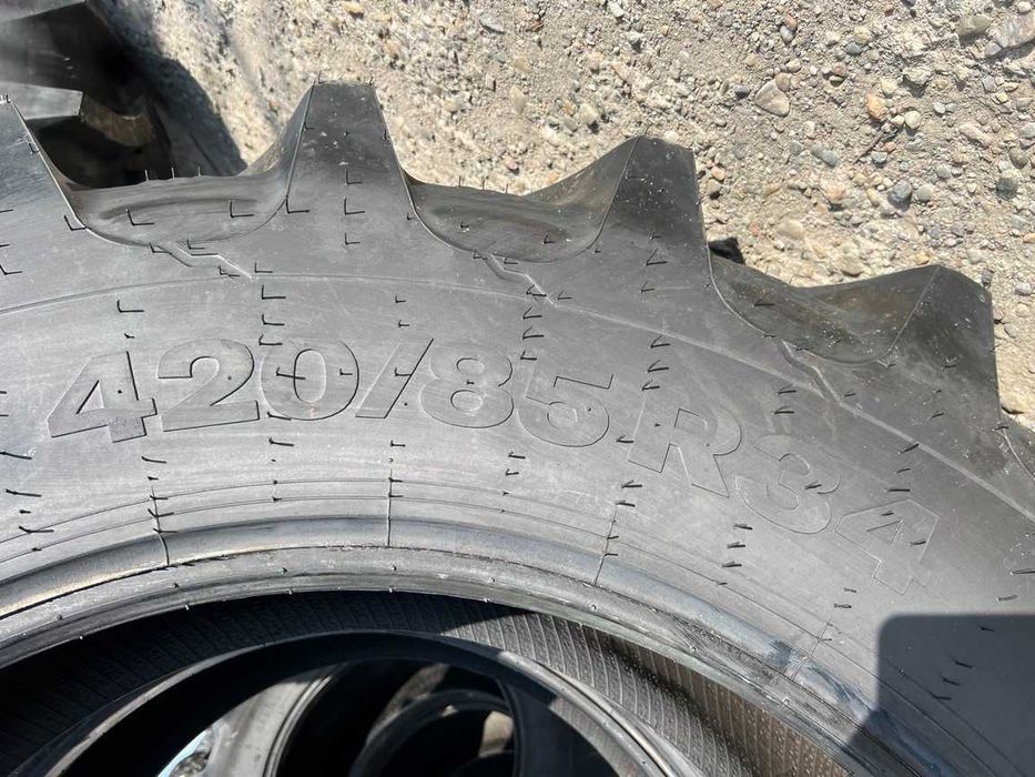 Marca OZKA cu garantie 420/85R34 noi radiale 16.9-34 pentru tractor