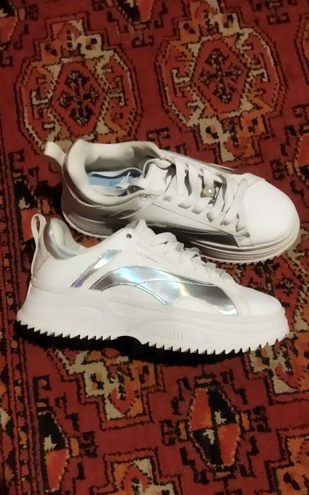 кроссовки Li-Ning 38 раз. ОРИГИНАЛ!