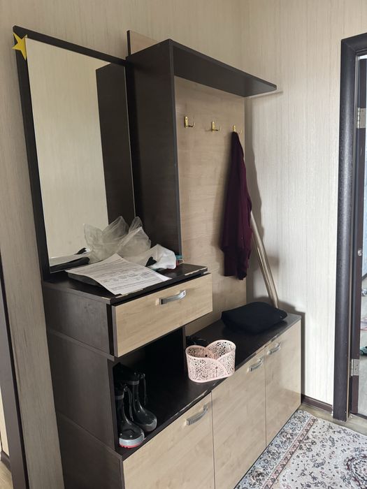 Продам прихожую за 3000