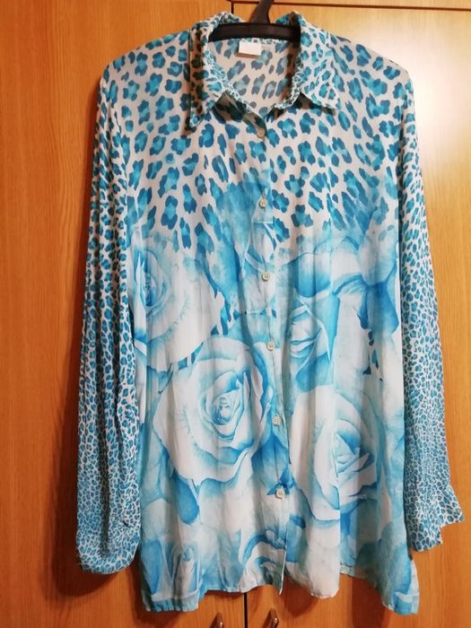 Vând bluze damă frumoase