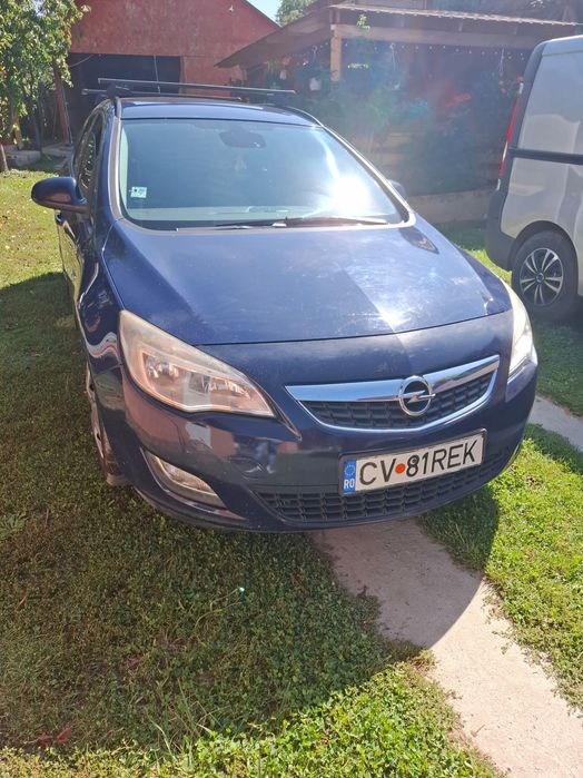 Opel astra j 1300