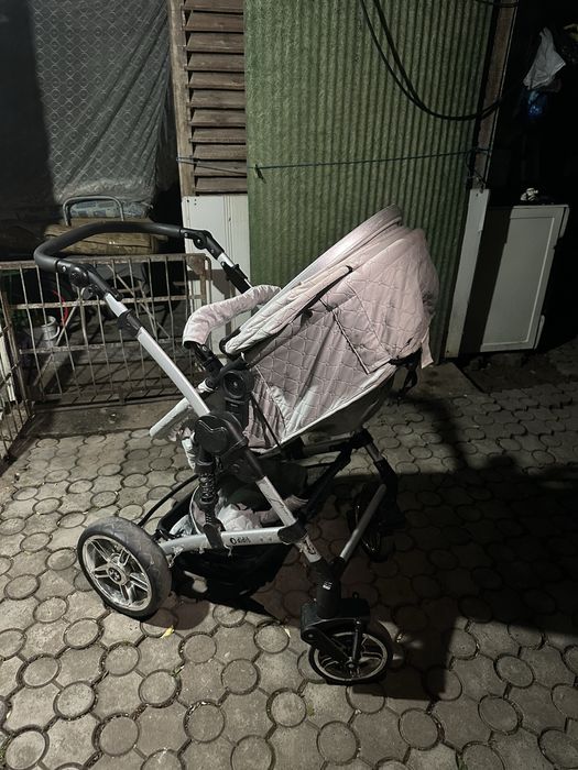 Srochniy kolyaska sotiladi ideal