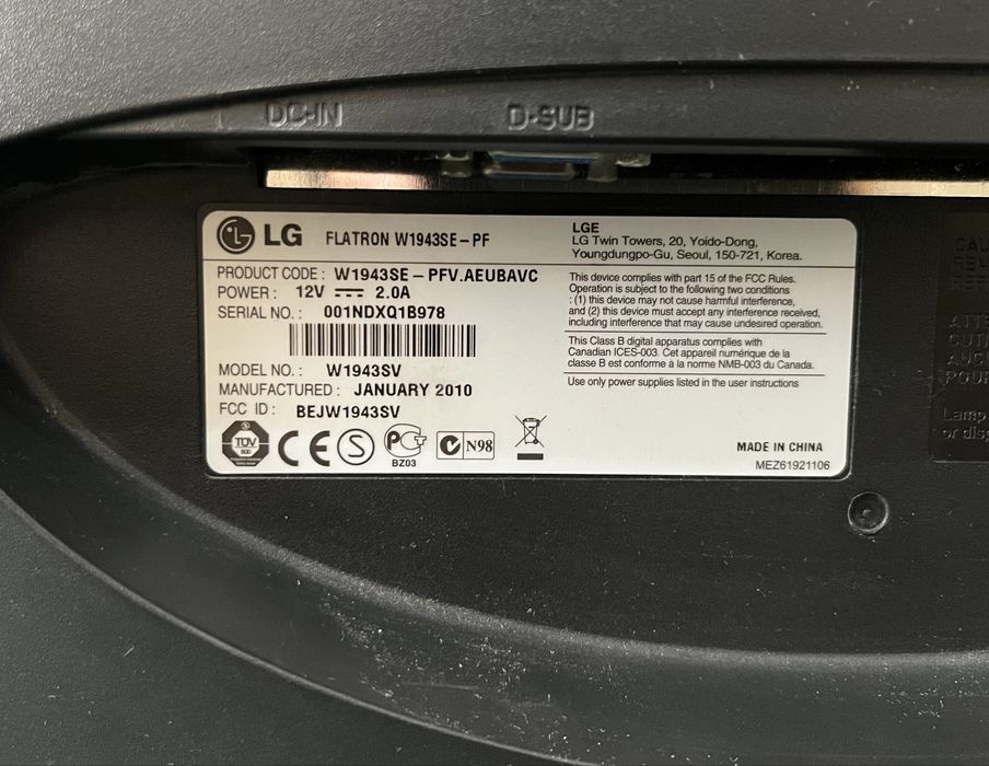 Монитор 18.5" LG Flatron W1943SE-PF