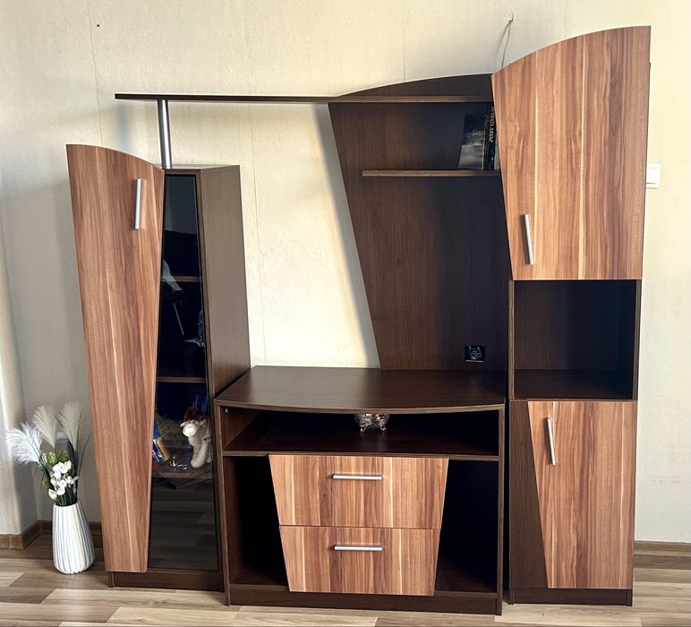 Секция за хол / дневна