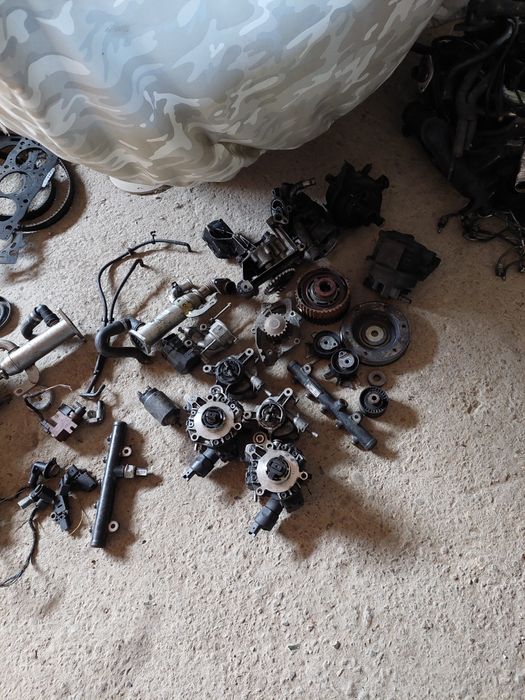 Piese motor Volvo v 50 2.0 d