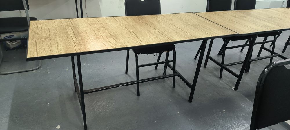 металлический каркас для праты, стол