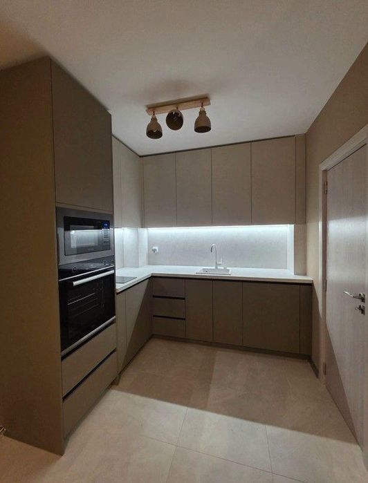 Дава се под наем Двустаен апартамент в София, Малинова долина - 98 кв.м за 797.64 € - Снимка #3