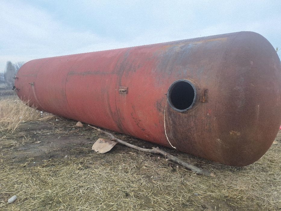 25 / 16 kubali qalin yomkost sisternalar bor