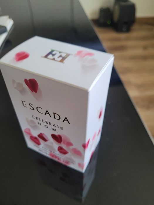 Escada Celebrate now apa de parfum 80ml