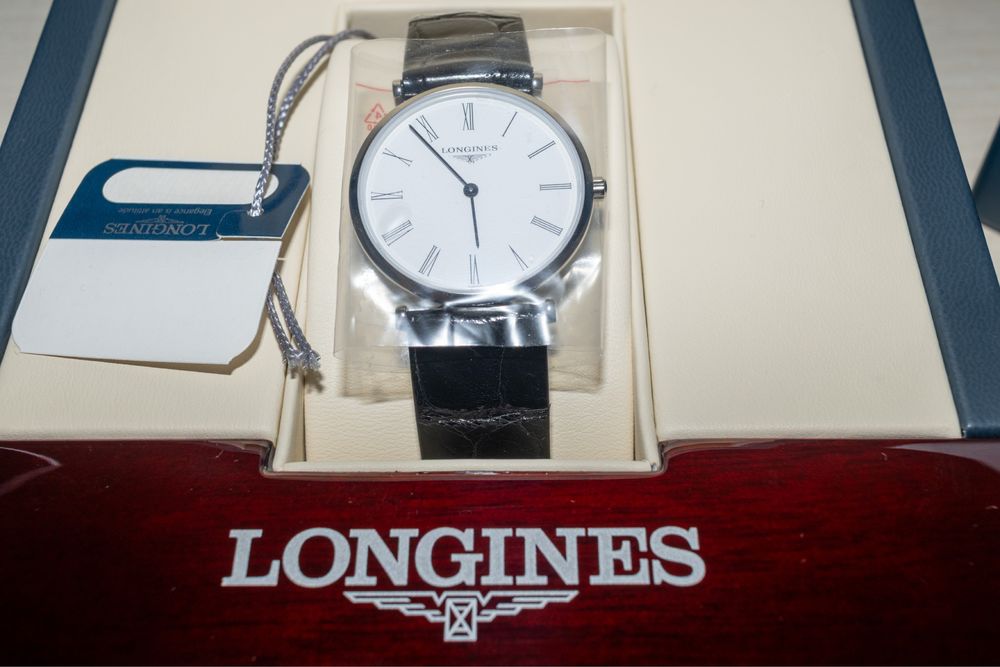 Часы наручные женские Longines